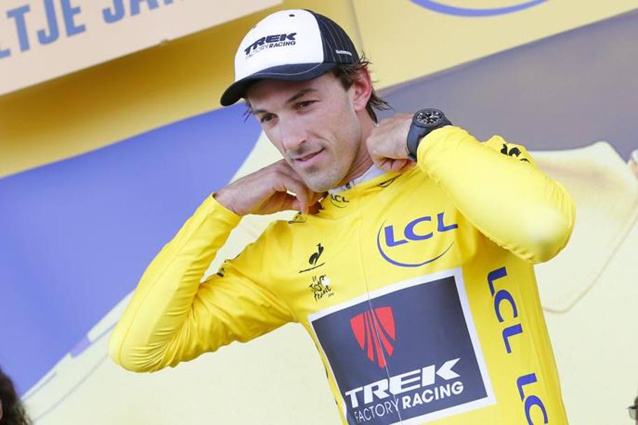Fabian Cancellara conquista la 29esima maglia gialla in carriera. Bettini